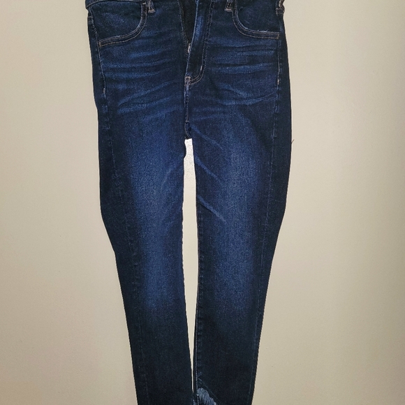 American Eagle Outfitters Denim - Womens American Eagle Capri Jeans Size 6